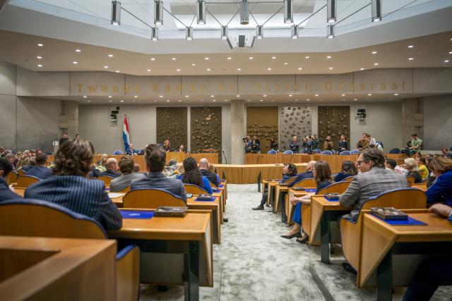 Tweede Kamerleden Nemen Afscheid | Tweede Kamer Der Staten-Generaal